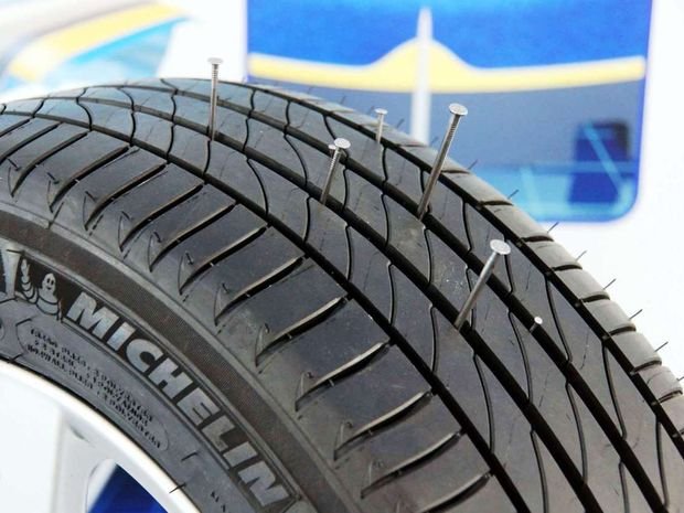 Самовосстанавливающиеся шины. Что они собой представляют и как работают?