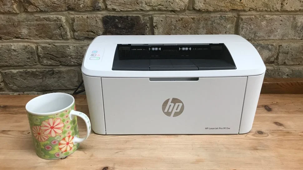 2. Принтер HP LaserJet Pro M15w
