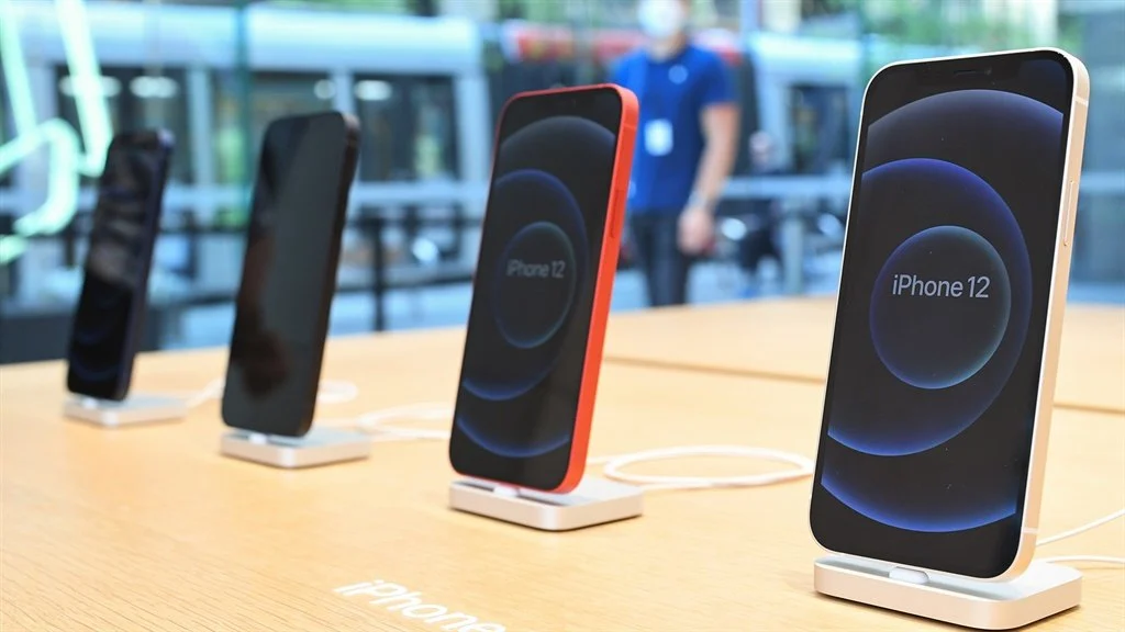 Apple iPhone 12: очевидые и неочевидные преимущества и недостатки флагмана