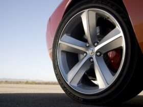 Как размер дисков влияет на поведение авто