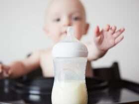 Как готовить детскую смесь правильно