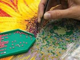 Как оформить готовую алмазную мозаику