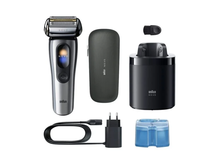 Braun NEVO electric shaver with a cleaning station