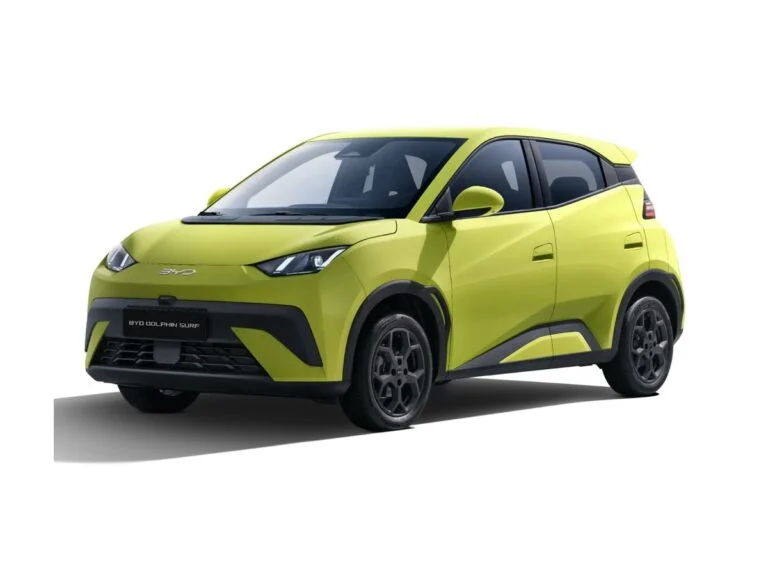 Компактний електромобіль BYD DOLPHIN SURF