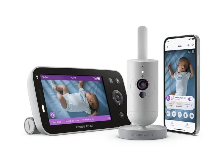 Philips Avent Premium SCD973/26 video baby monitor with parent unit and app