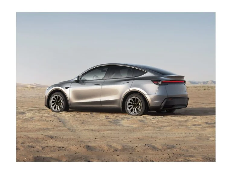 Електрокросовер Tesla Model Y